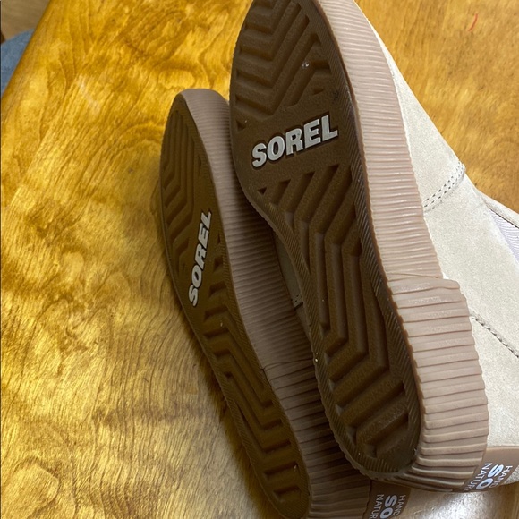 Sorel Out N About slip on wedge boots - Picture 6 of 6